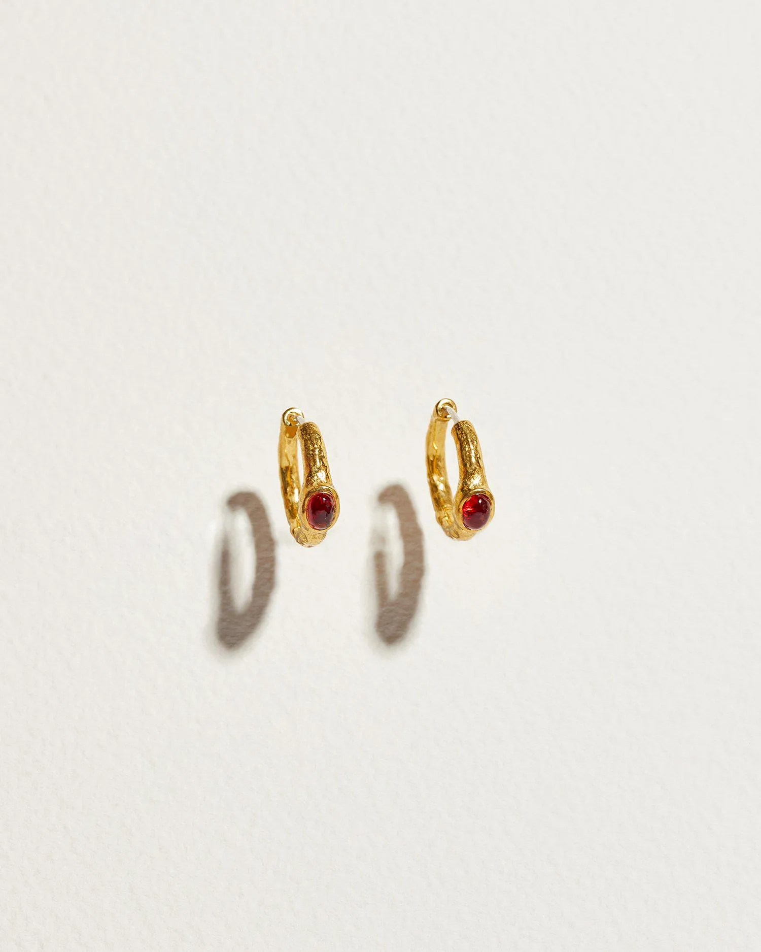 Vivianna Hoops
